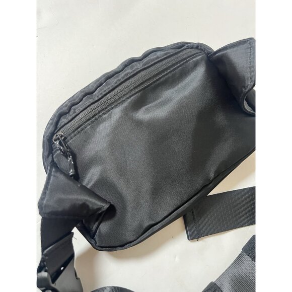 Epic Universe Bum Bag Fanny Pack Universal Studios Black Gold Preview Event - Picture 3 of 5